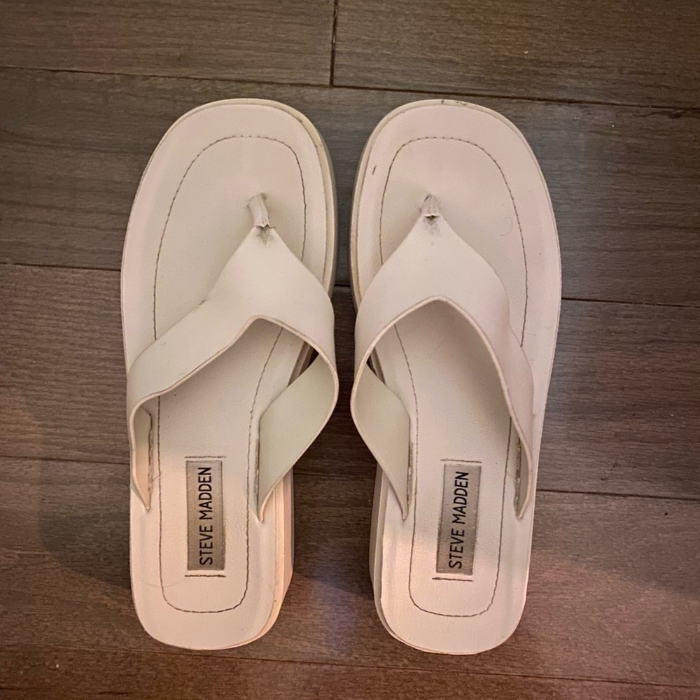 Steve Madden platform flip flops